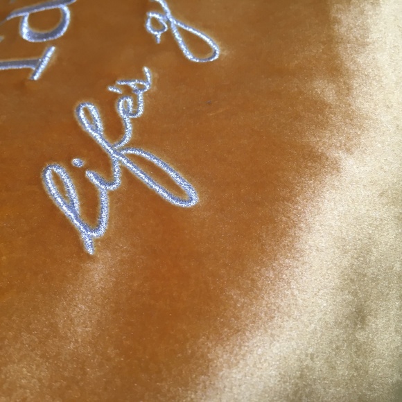 Rodeo Home decorative velvet pillowcase. 14in x 20in. NWT. - Picture 5 of 10